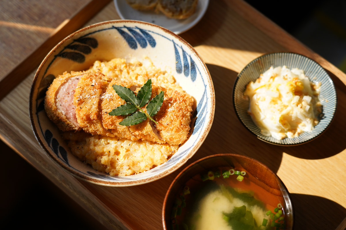 つかんと